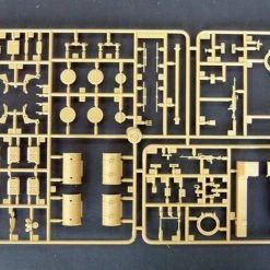 00323 | Trumpeter 1/35 British Challenger 2 (Iraq 2003) Main Battle Tank Scaled Plastic Model Kit -Mini Crafters Store TRU 00323 53 1200x800 1
