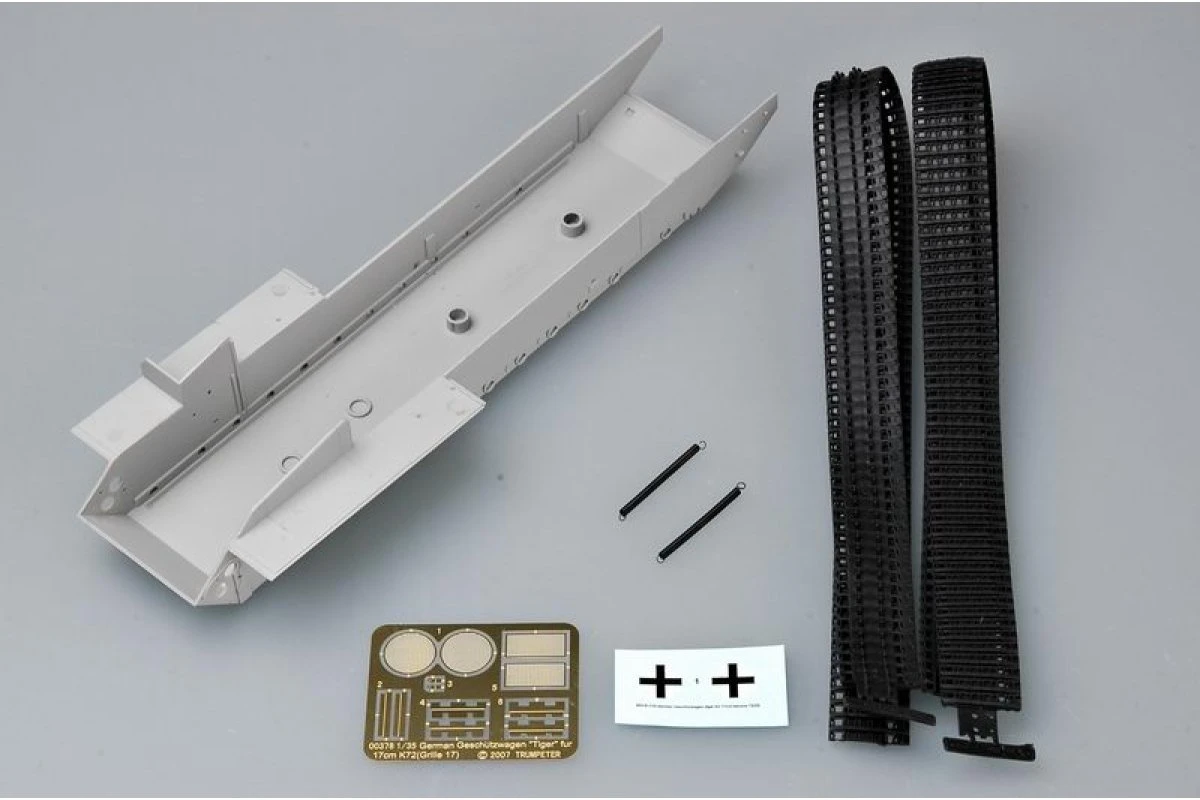 00378 | Trumpeter 1/35 German Geschutzwagen Tiger Fur 17cm Kanone 72 (sf) Self-Propelled Gun Scaled Plastic Model Kit 8 00378 | Trumpeter 1/35 German Geschutzwagen Tiger Fur 17cm Kanone 72 (sf) Self-Propelled Gun Scaled Plastic Model Kit - Image 6