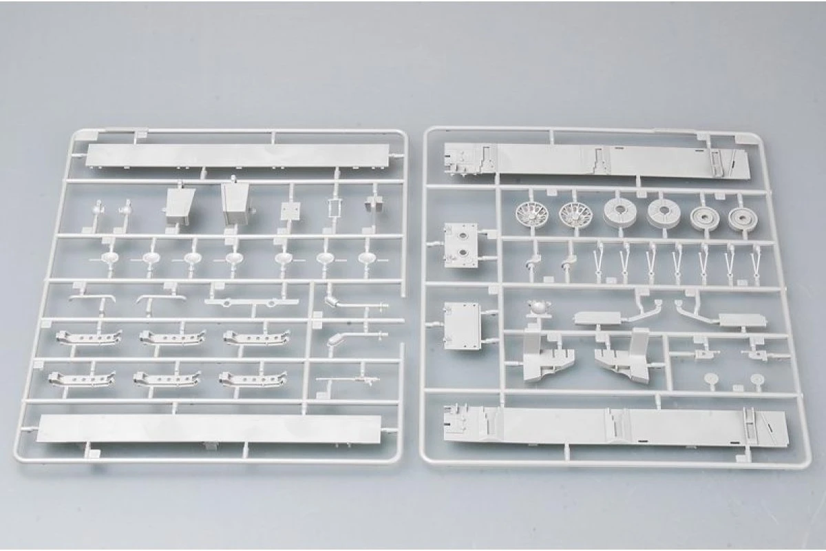 00378 | Trumpeter 1/35 German Geschutzwagen Tiger Fur 17cm Kanone 72 (sf) Self-Propelled Gun Scaled Plastic Model Kit 10 00378 | Trumpeter 1/35 German Geschutzwagen Tiger Fur 17cm Kanone 72 (sf) Self-Propelled Gun Scaled Plastic Model Kit - Image 8