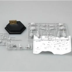 00704 | Trumpeter 1/16 WWII Soviet Officer (Vol.2) Scaled Plastic Model Kit 7 00704 | Trumpeter 1/16 WWII Soviet Officer (Vol.2) Scaled Plastic Model Kit -Mini Crafters Store TRU 00704 03 1200x800 1