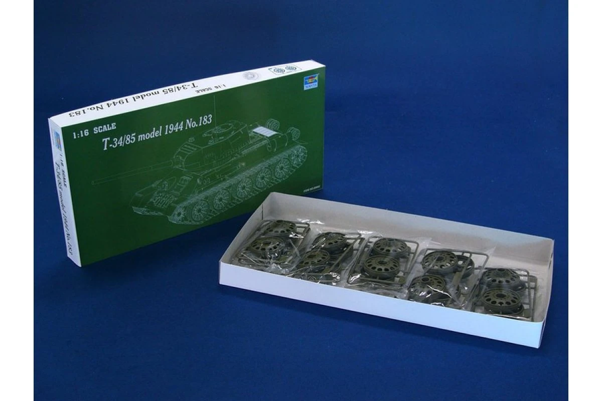 00904 | Trumpeter 1/16 1944 T-34/85 Type 147 Factory Medium Tank Scaled Plastic Model Kit 9 00904 | Trumpeter 1/16 1944 T-34/85 Type 147 Factory Medium Tank Scaled Plastic Model Kit - Image 7
