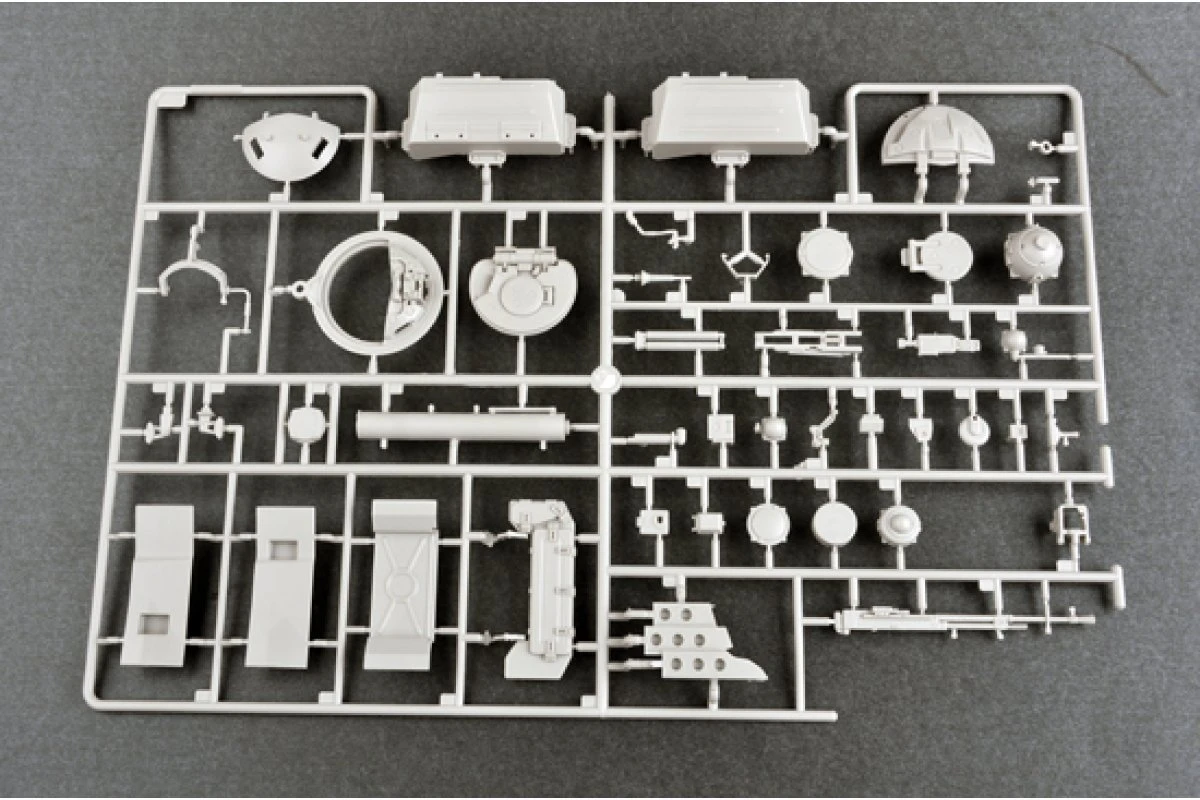 00925 | Trumpeter 1/16 Russian T-72B1 W/ Kontakt-1 Reactive Armor Main Battle Tank Scaled Plastic Model Kit 12 00925 | Trumpeter 1/16 Russian T-72B1 W/ Kontakt-1 Reactive Armor Main Battle Tank Scaled Plastic Model Kit - Image 10