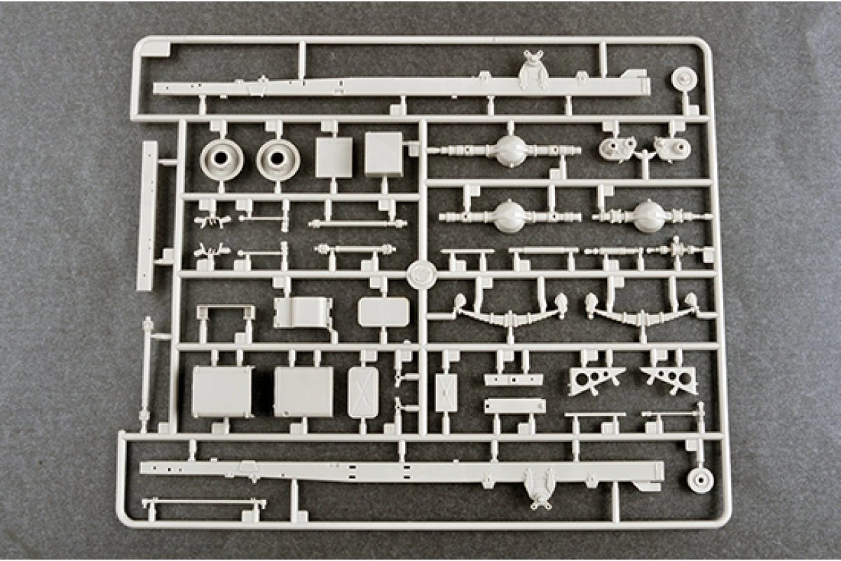 01072 | Trumpeter 1/35 Russian URAL-4320 Military Truck Scaled Plastic Model Kit 11 01072 | Trumpeter 1/35 Russian URAL-4320 Military Truck Scaled Plastic Model Kit - Image 9