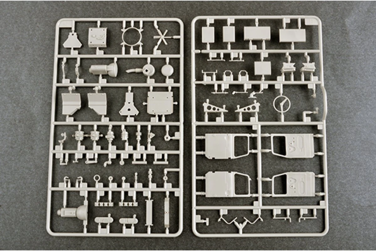 01072 | Trumpeter 1/35 Russian URAL-4320 Military Truck Scaled Plastic Model Kit 13 01072 | Trumpeter 1/35 Russian URAL-4320 Military Truck Scaled Plastic Model Kit - Image 11