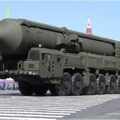 01082 | Trumpeter 1/35 15U175 TEL Of RS-12M1 Topol-M ICBM Scaled Plastic Model Kit