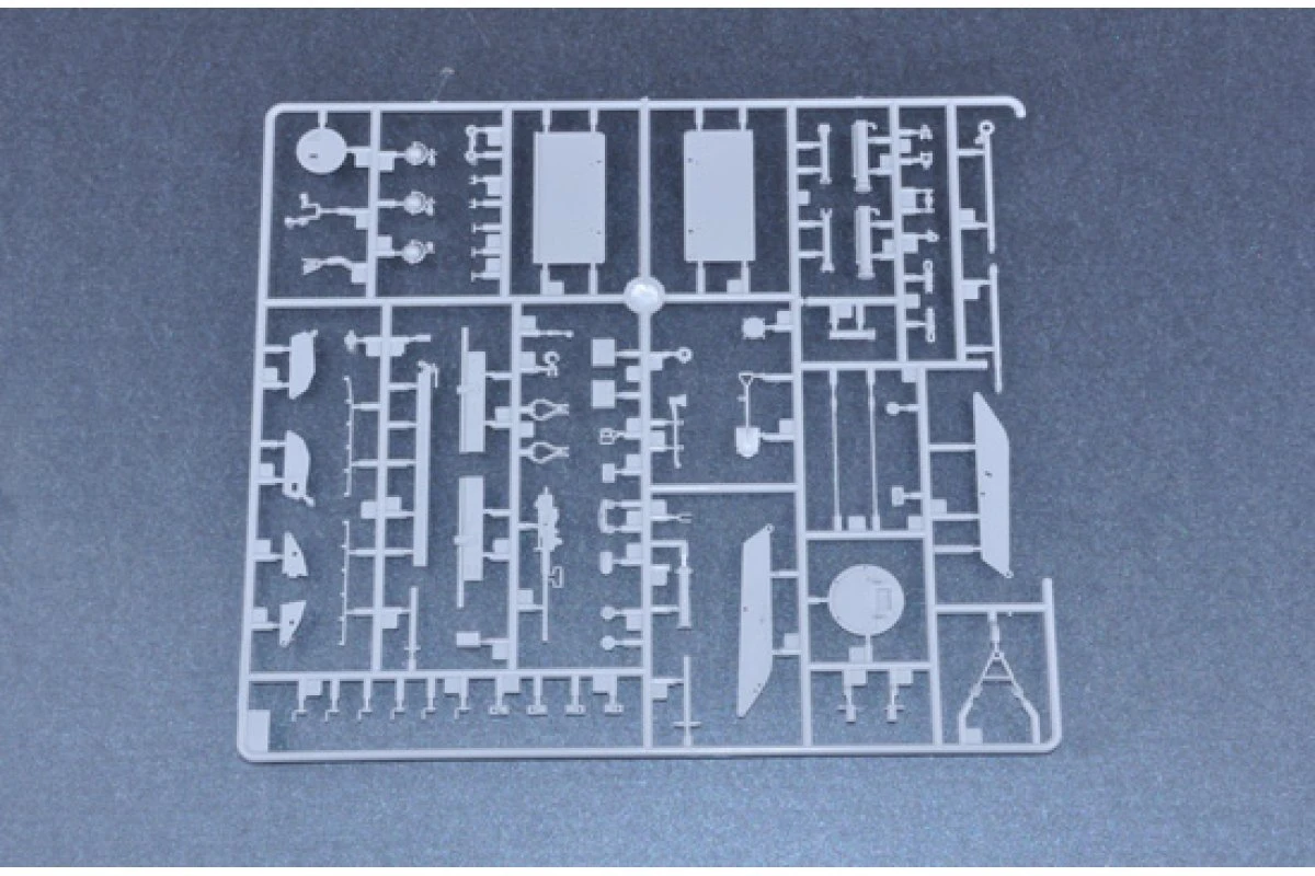 01506 | Trumpeter 1/35 Canadian Husky 6x6 AVGP (Improved Version) Armoured Vehical Scaled Plastic Model Kit 13 01506 | Trumpeter 1/35 Canadian Husky 6x6 AVGP (Improved Version) Armoured Vehical Scaled Plastic Model Kit - Image 11