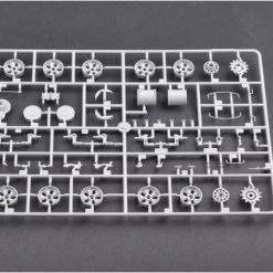 01556 | Trumpeter 1/35 Russian 1972 T-62 ERA Tank Scaled Plastic Model Kit -Mini Crafters Store TRU 01556 54 1200x800 1