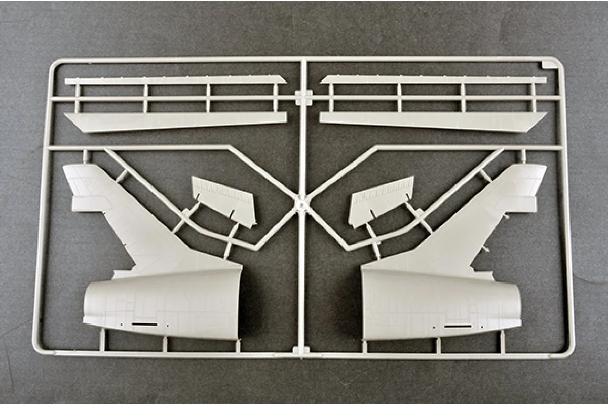 02246 | Trumpeter 1/32 F-100F Super Sabre Jet Fighter Scaled Plastic Model Kit 10 02246 | Trumpeter 1/32 F-100F Super Sabre Jet Fighter Scaled Plastic Model Kit - Image 8