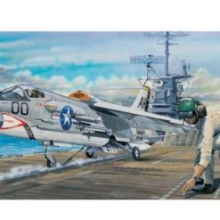 02272 | Trumpeter 1/32 F-8E Crusader Jet Scaled Plastic Model Kit