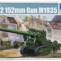 02338 | Trumpeter 1/35 Soviet Br-2 152mm Gun M1935 Self-Propelled Gun Scaled Plastic Model Kit