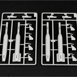 03304 | Trumpeter 1/32 US Aircraft Guided Weapons Set -Mini Crafters Store TRU 03304 54 1200x800 1