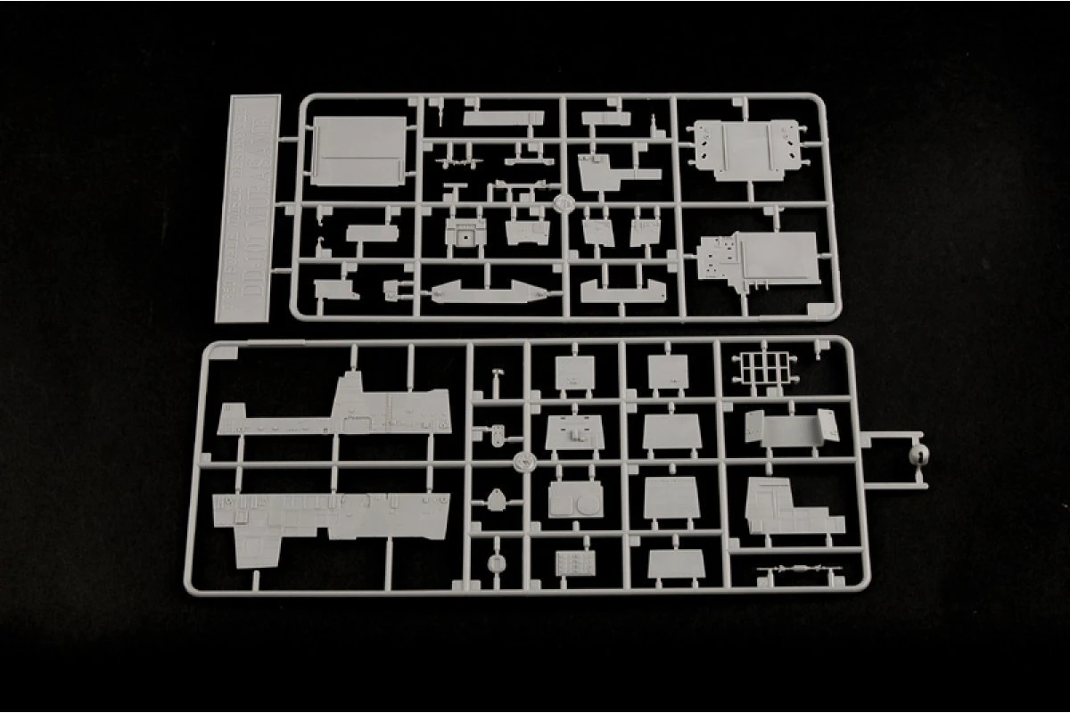 04537 | Trumpeter 1/350 JMSDF Murasame Destroyer Plastic Model Kit 6 04537 | Trumpeter 1/350 JMSDF Murasame Destroyer Plastic Model Kit - Image 4