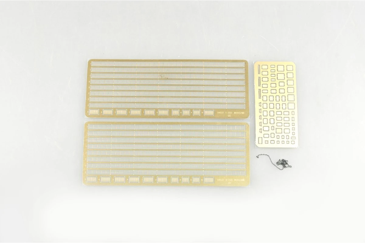 04537 | Trumpeter 1/350 JMSDF Murasame Destroyer Plastic Model Kit 12 04537 | Trumpeter 1/350 JMSDF Murasame Destroyer Plastic Model Kit - Image 10