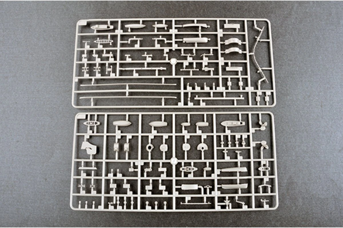 05320 | Trumpeter 1/350 Italian 1940 RN Vittorio Veneto Navy Battleship Scaled Model Kit 8 05320 | Trumpeter 1/350 Italian 1940 RN Vittorio Veneto Navy Battleship Scaled Model Kit - Image 6