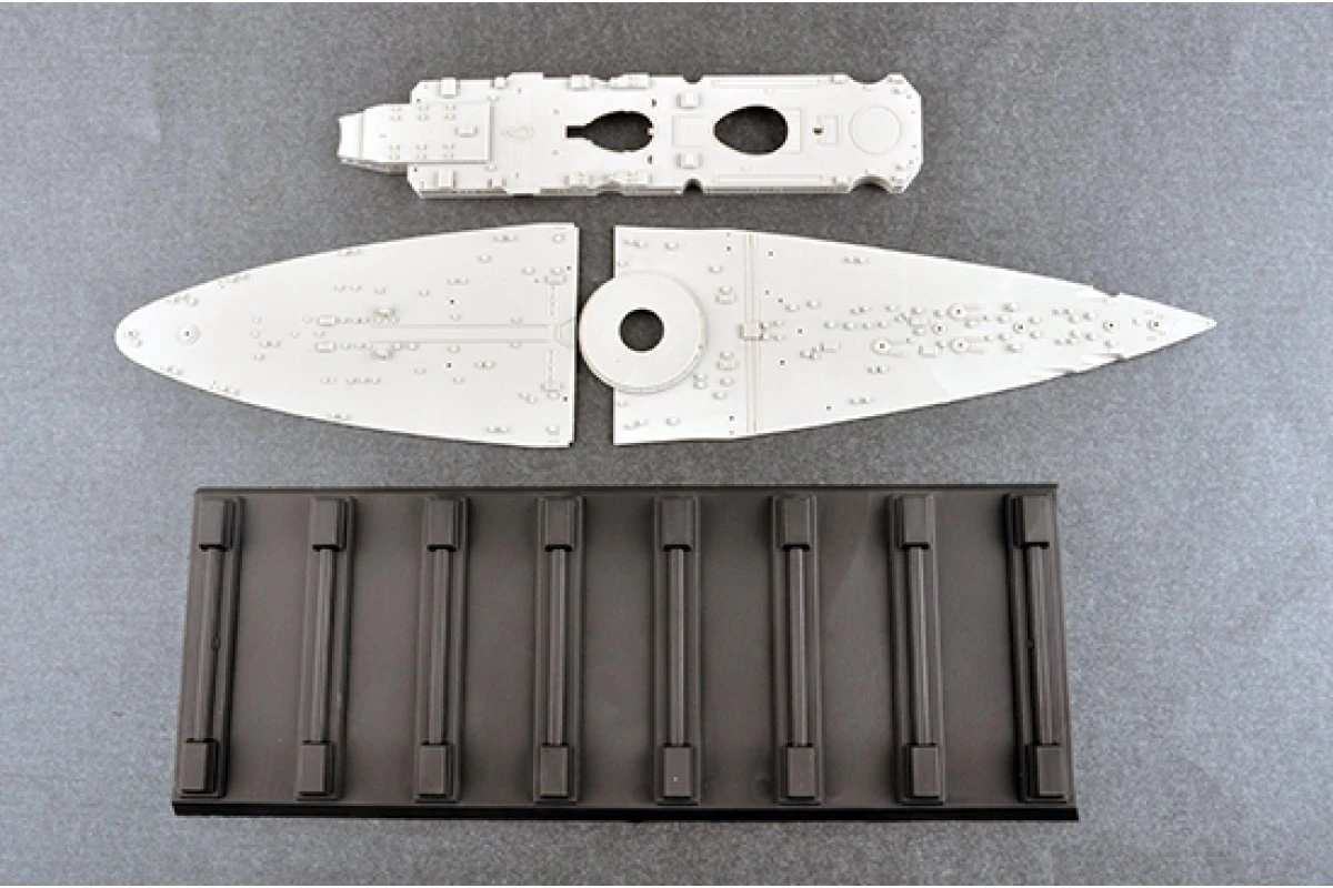 05320 | Trumpeter 1/350 Italian 1940 RN Vittorio Veneto Navy Battleship Scaled Model Kit 13 05320 | Trumpeter 1/350 Italian 1940 RN Vittorio Veneto Navy Battleship Scaled Model Kit - Image 11