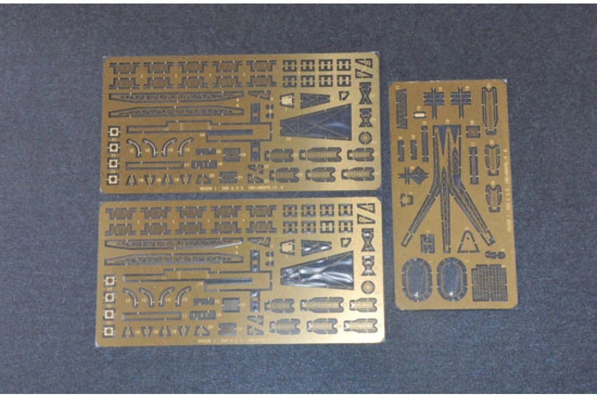 05327 | Trumpeter 1/350 USS Induanapolis CA-35 1944 Heavy Cruiser Plastic Model Kit 13 05327 | Trumpeter 1/350 USS Induanapolis CA-35 1944 Heavy Cruiser Plastic Model Kit - Image 11