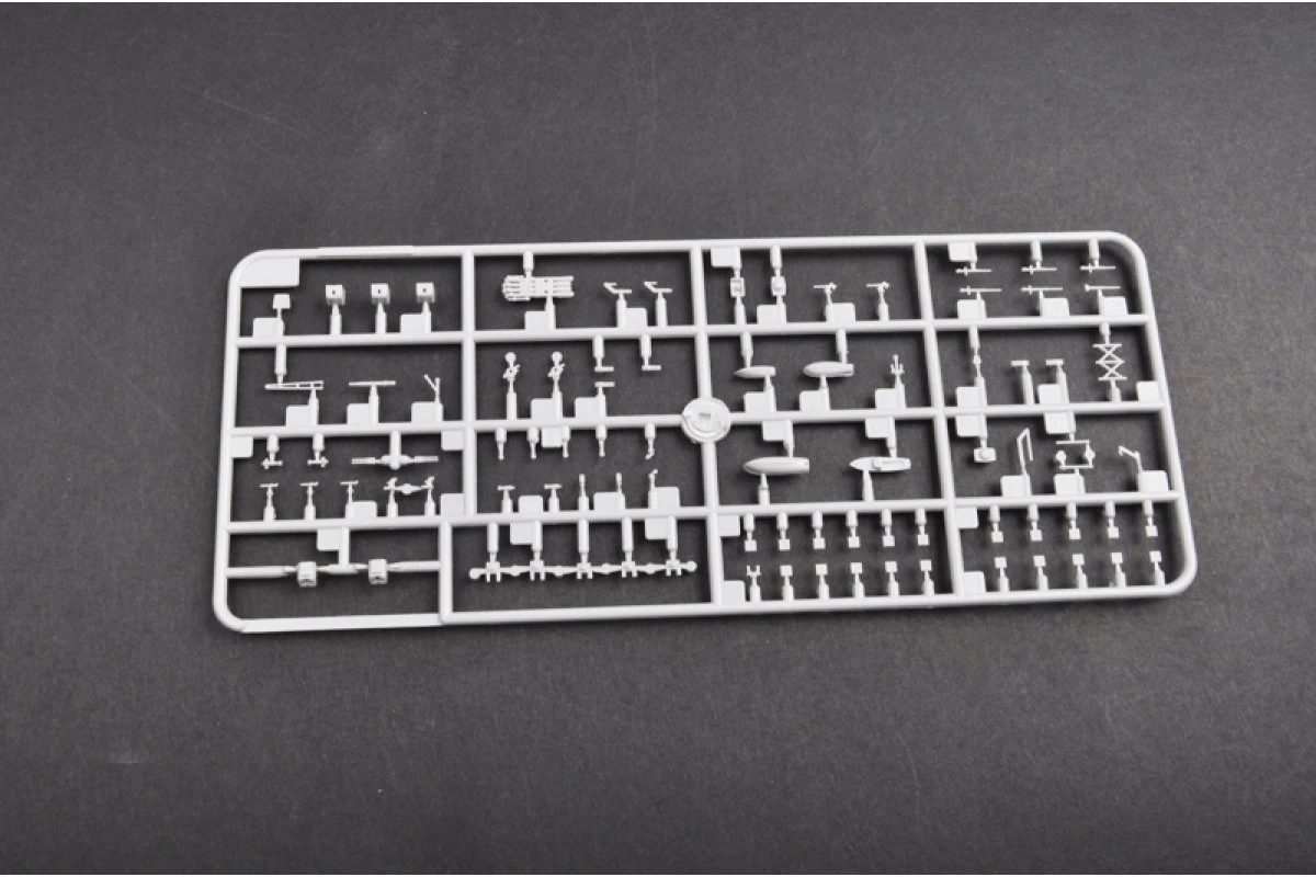 05792 | Trumpeter 1/700 Zerstorer Z-21 1940 Destroyer Plastic Model Kit 8 05792 | Trumpeter 1/700 Zerstorer Z-21 1940 Destroyer Plastic Model Kit - Image 6