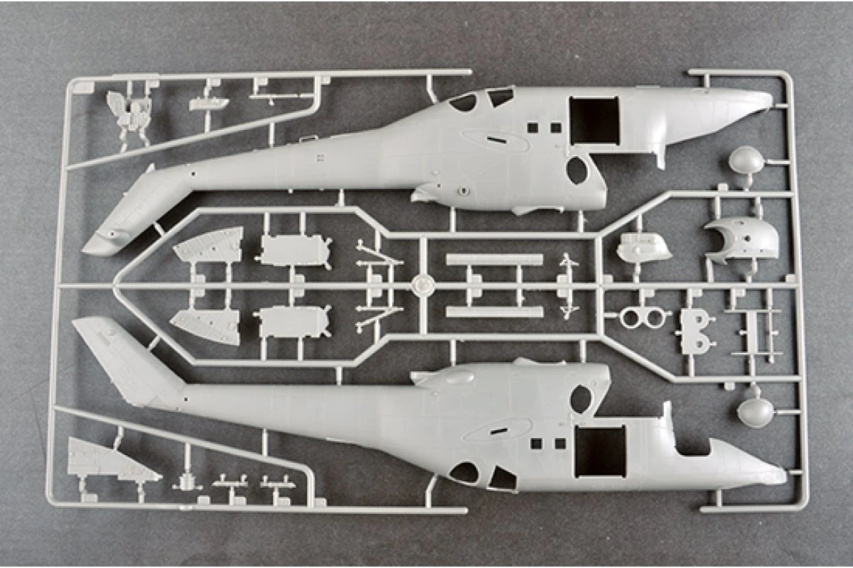 05812 | Trumpeter 1/48 Mi-24D Hind-D Scaled Plastic Model Kit 10 05812 | Trumpeter 1/48 Mi-24D Hind-D Scaled Plastic Model Kit - Image 8