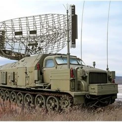 09569 | Trumpeter 1/35 P-40/1S12 Long Track S-band Acquisition Radar Scaled Plastic Model Kit